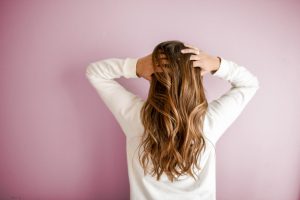 Pelo postparto: cómo cuidar de tu cabello después del parto